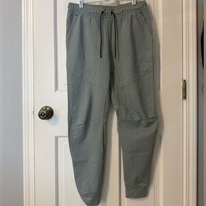 Nike Tech Mens Gray Sweatpants sz Medium